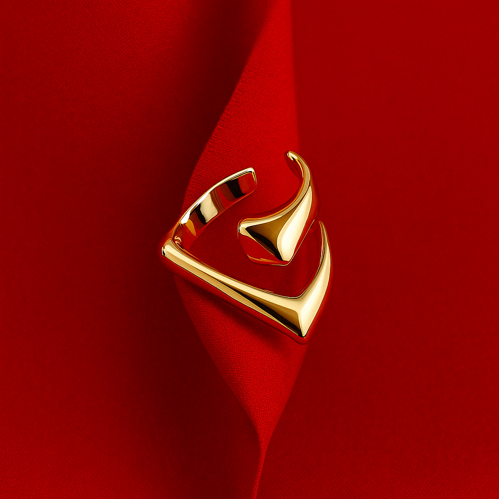 Golden Claw Luxe Ring