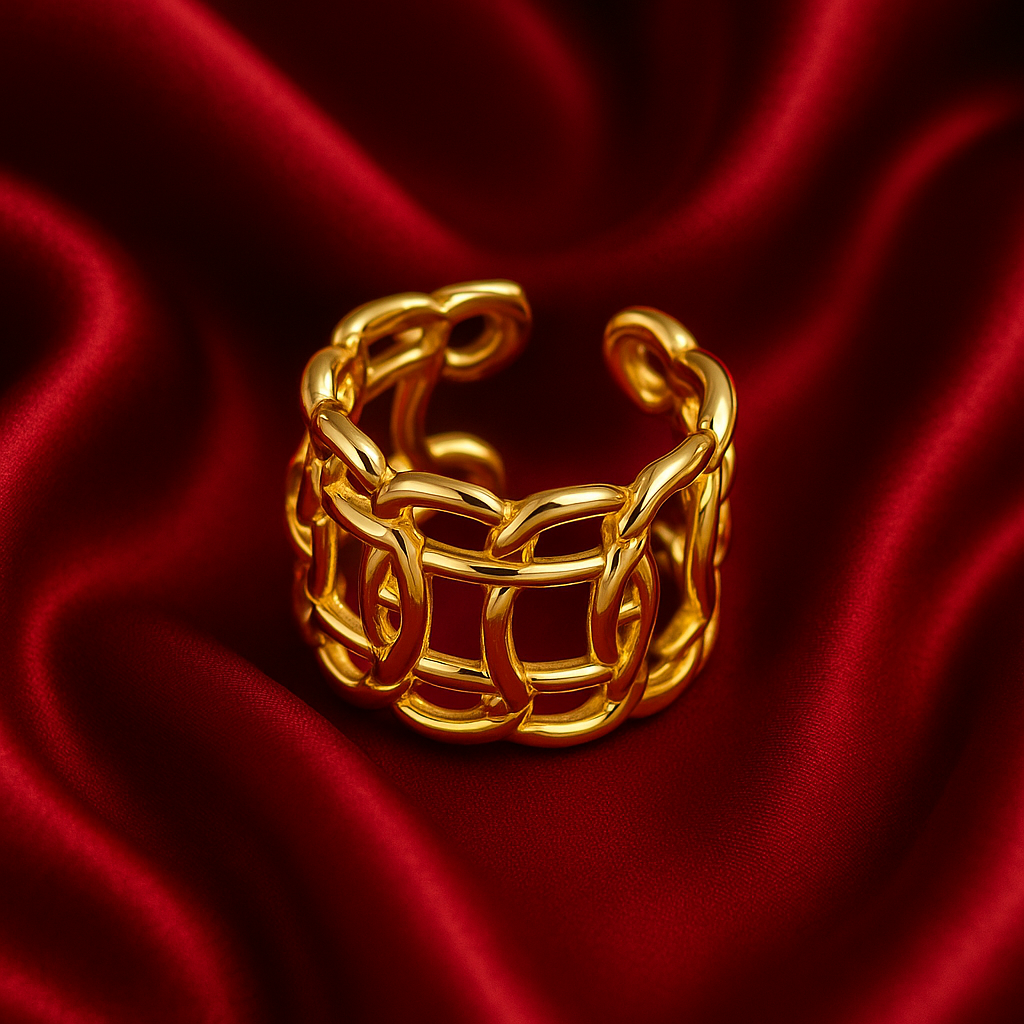 Royal Interlock Ring