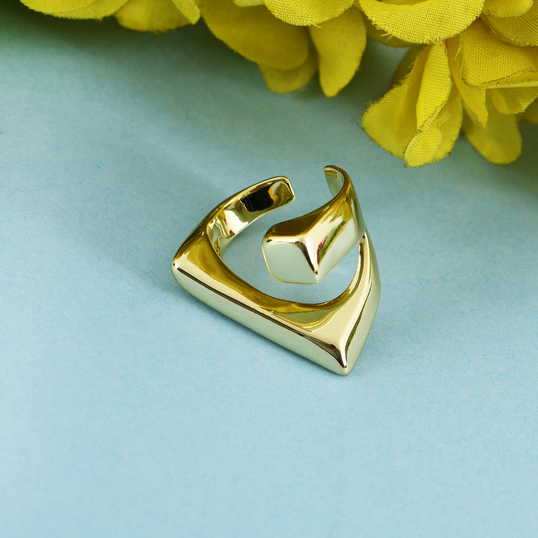 Golden Claw Luxe Ring
