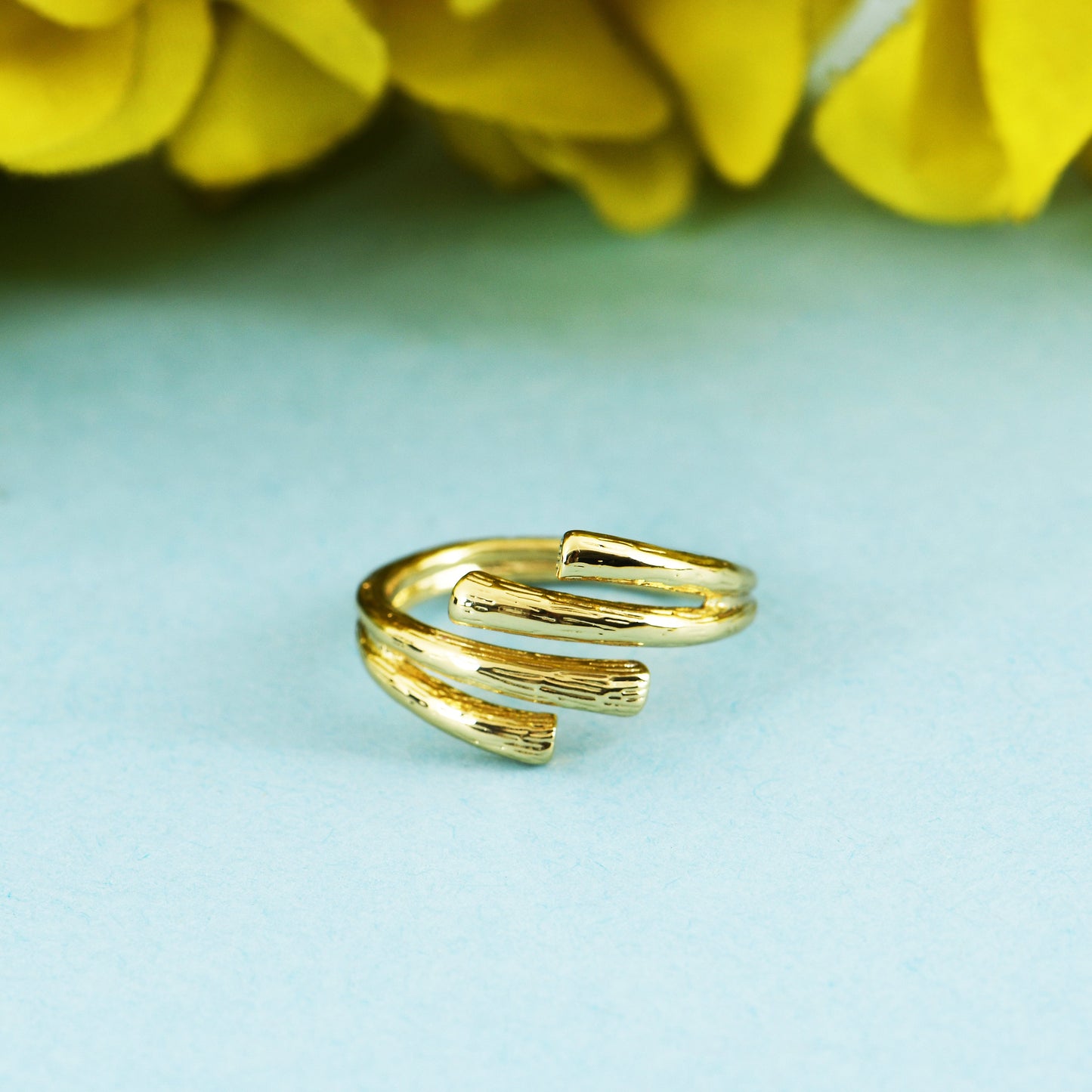 Auric Stride Band Ring