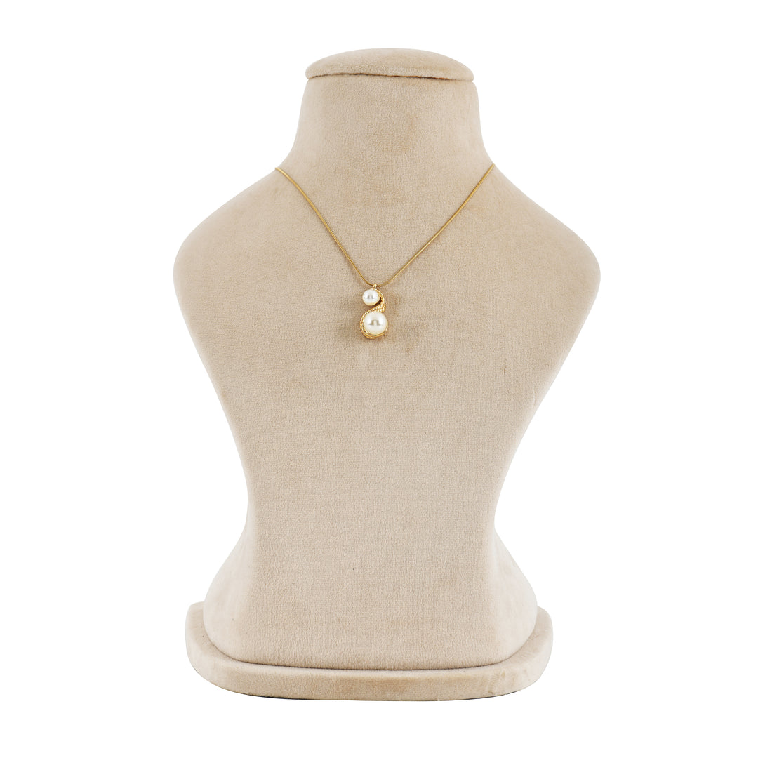 Lunar Glow Pearl Pendant Necklace